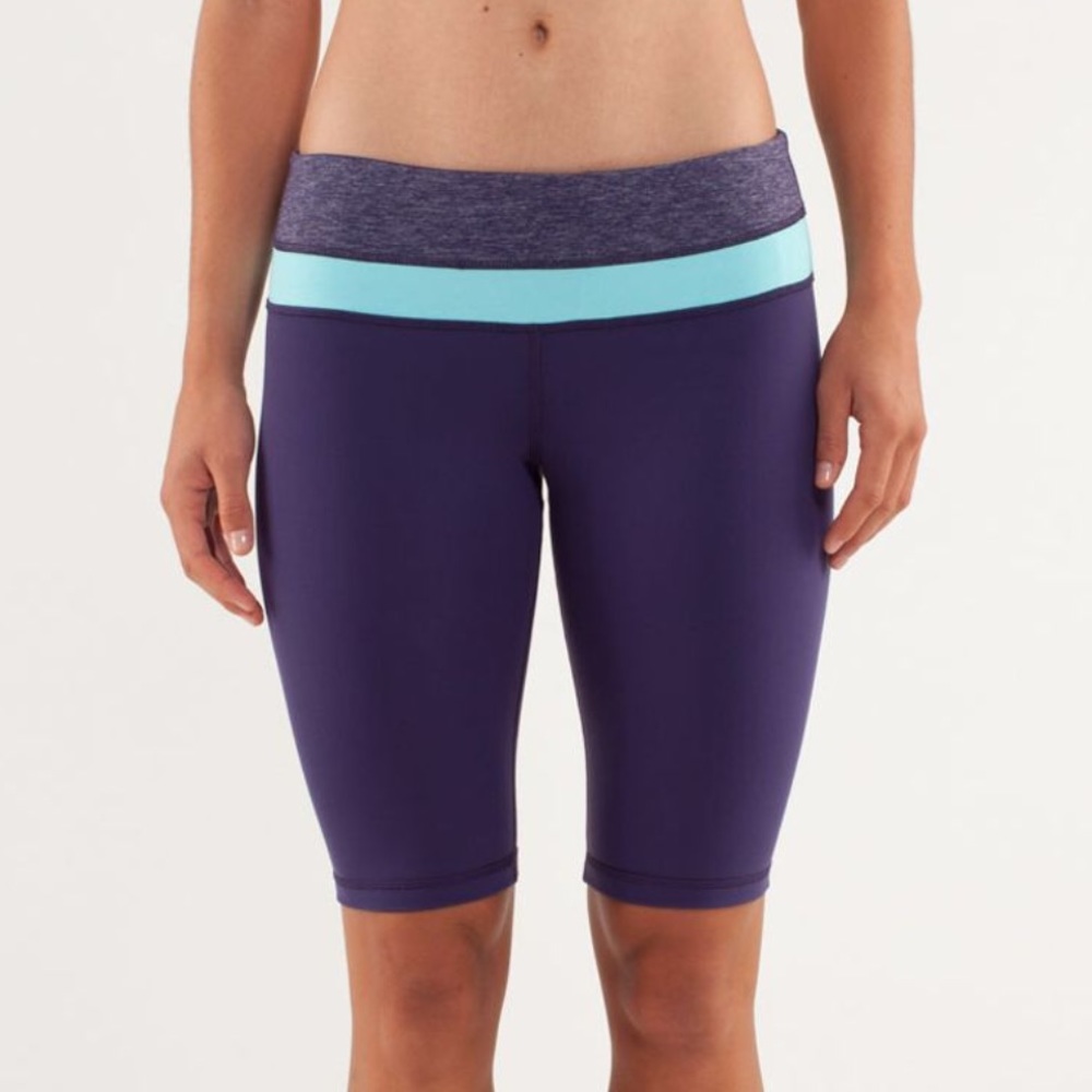 Lululemon Reverse Groove Short-Sz 4